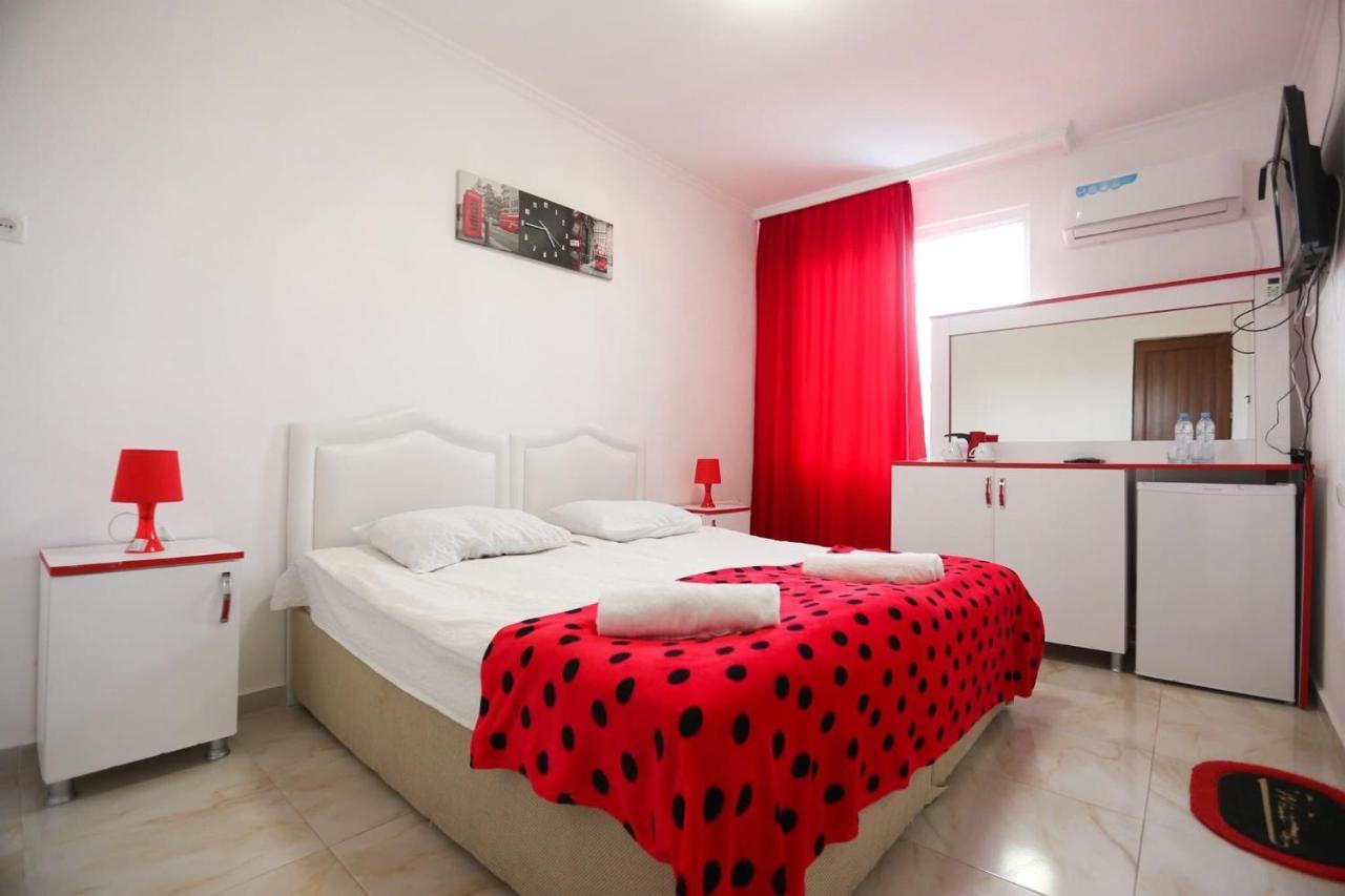 Hôtel Theodora à Ureki Extérieur photo