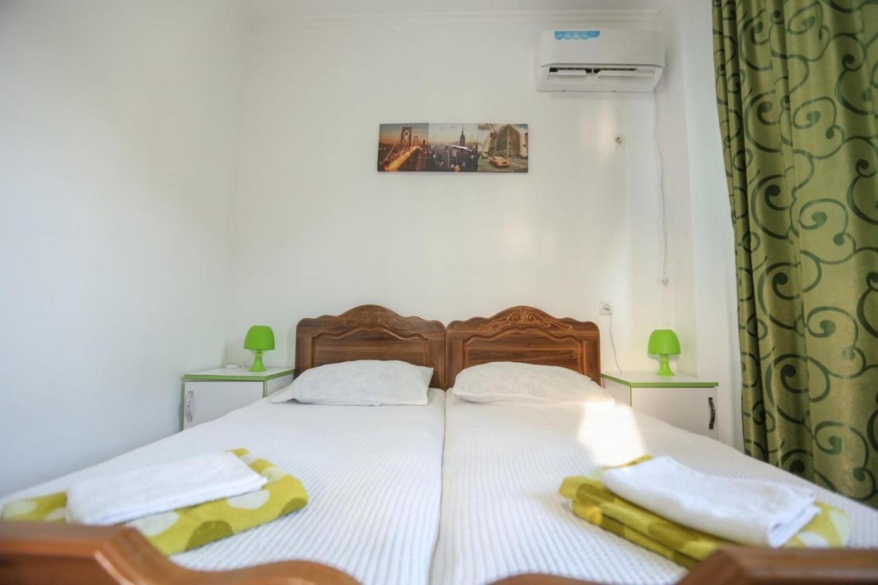 Hôtel Theodora à Ureki Extérieur photo