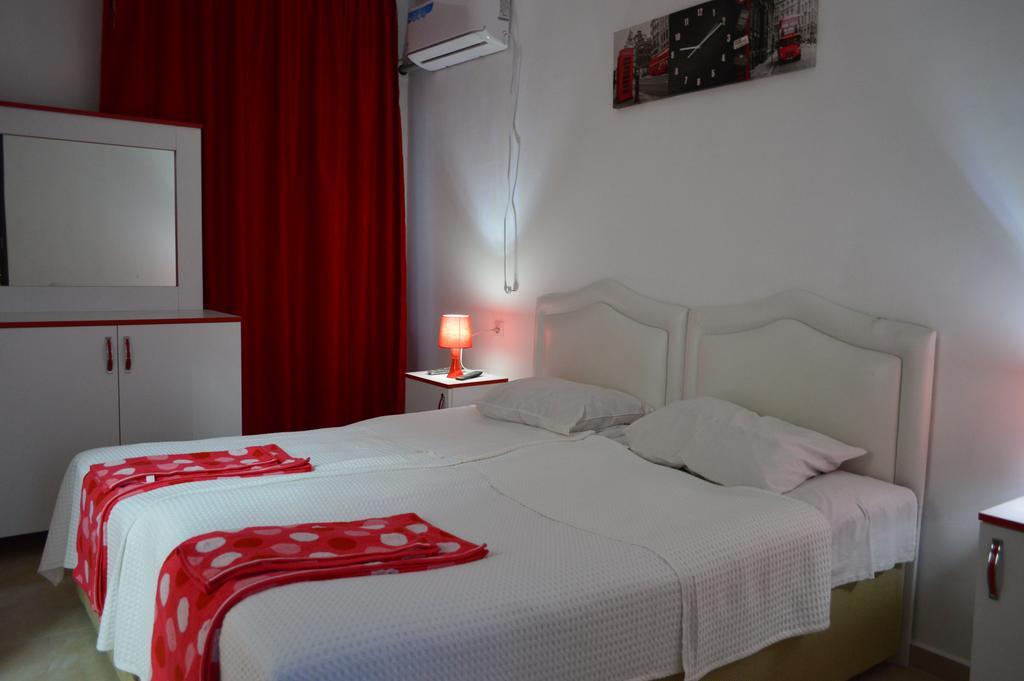Hôtel Theodora à Ureki Extérieur photo