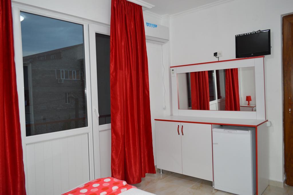 Hôtel Theodora à Ureki Extérieur photo