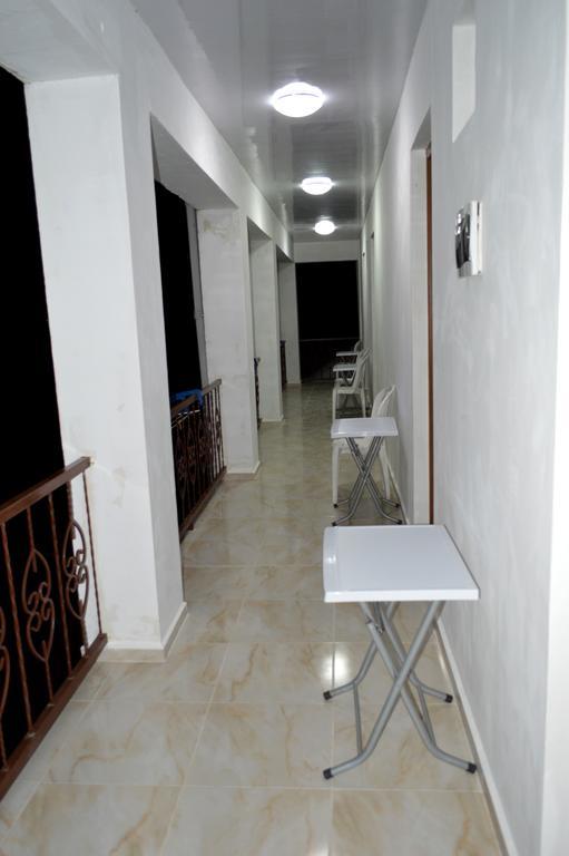 Hôtel Theodora à Ureki Extérieur photo